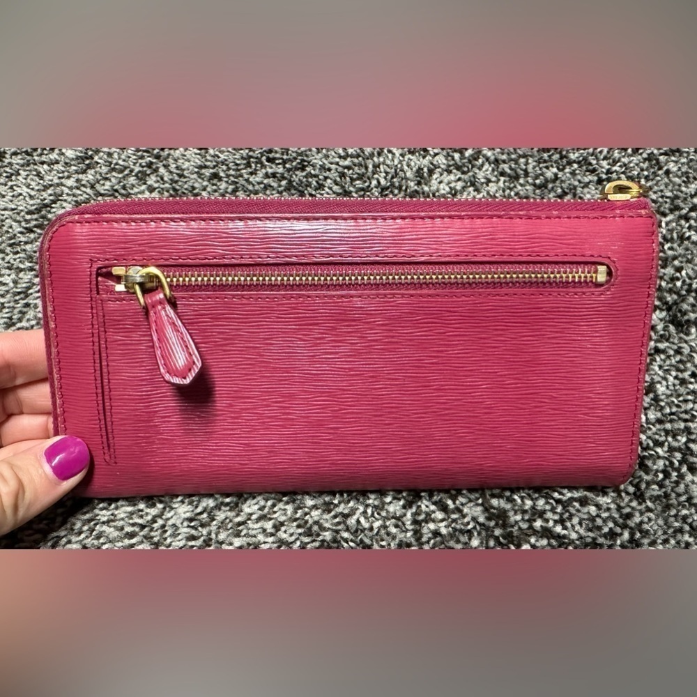 Prada wallet - Picture 3 of 16